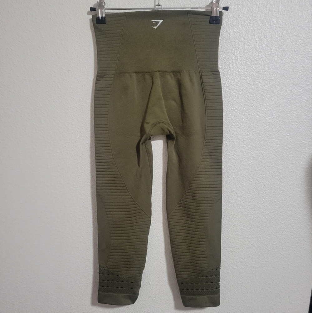 Gymshark cropped leggings see description for Sizing - Picture 3 of 10